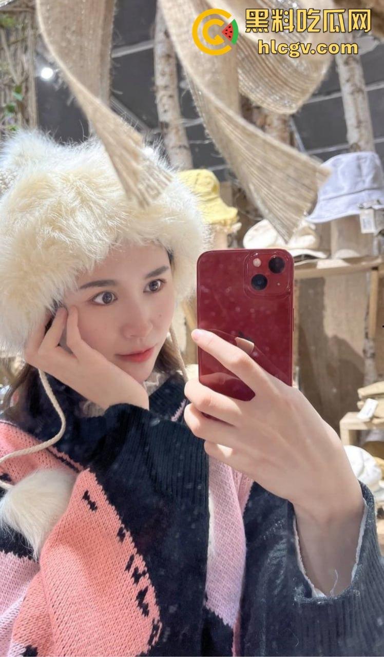 百度云惊爆富二代与极品女友啪啪视频!情侣私密日常被曝光,画面香艳十足!-8