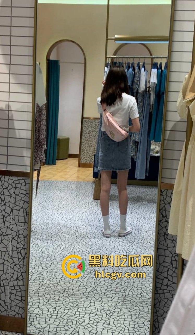 百度云惊爆富二代与极品女友啪啪视频!情侣私密日常被曝光,画面香艳十足!-14