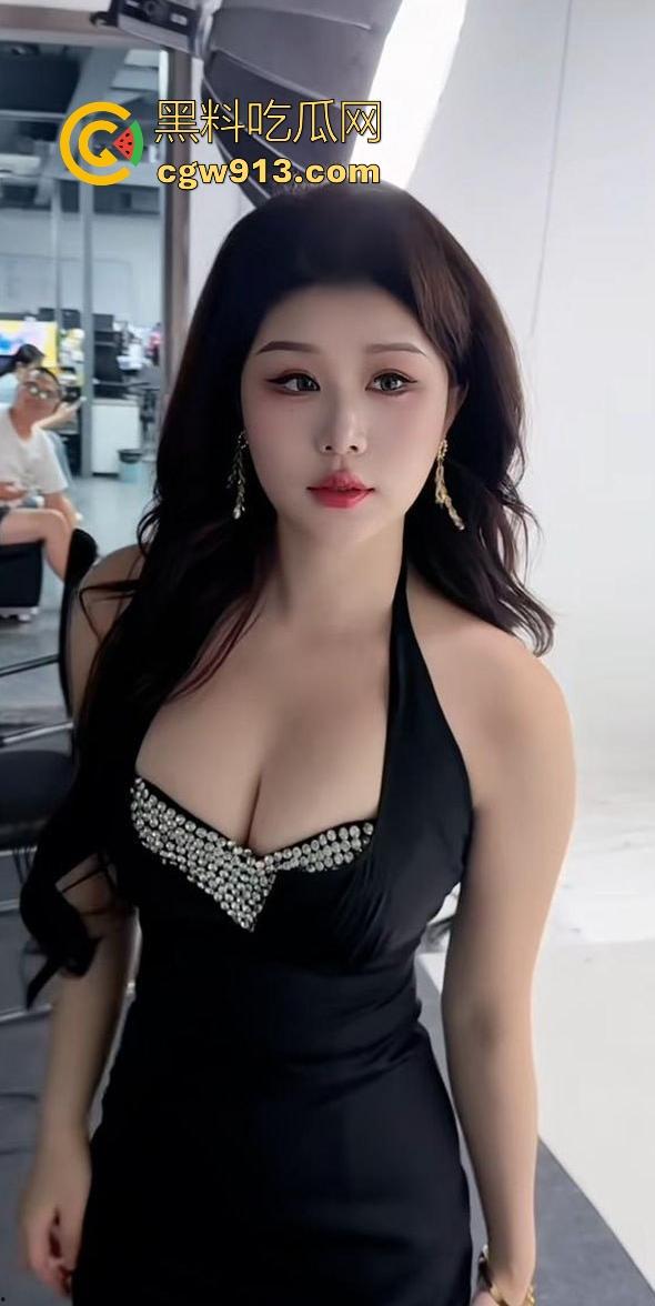 抖音极品网红女神【柒可昕】与金主约炮视频流出，34D巨乳细腰翘臀，上位骑乘淫贱至极，私密湿润一览无余！-8