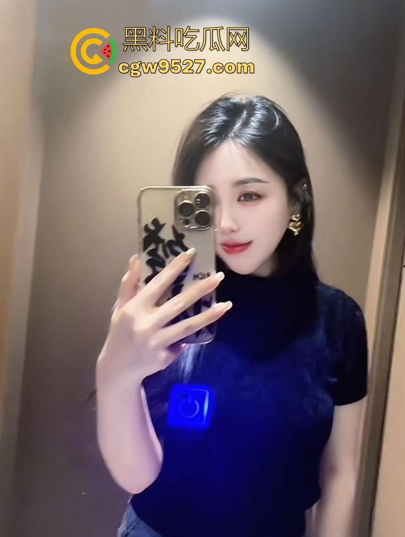 四川极品人妻欲求不满疯狂出轨约炮，性爱惨遭炮友泄露，巨乳肥臀黑丝诱惑，后入打桩高潮迭起！-2