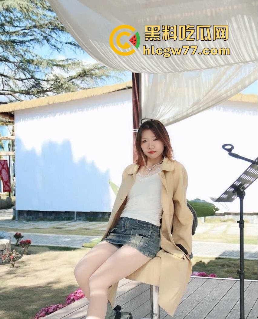 广东师范大学【刘文静】交友软件第一次面基就主动要求开房打一炮 这是真缺爱了！-1