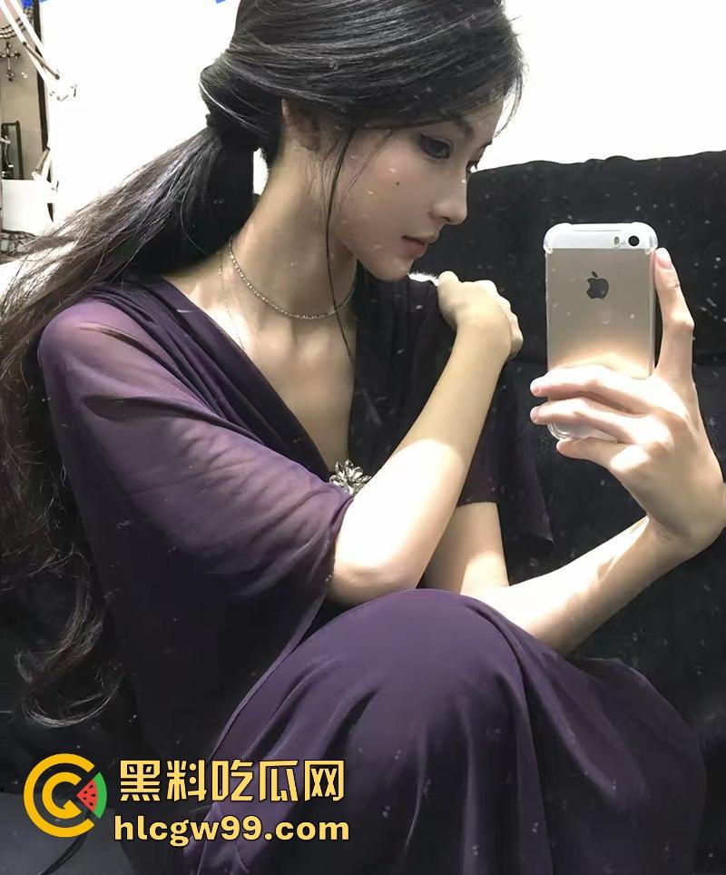 抖音高颜值网红【垚垚垚垚垚】一边直播一边被金主后入爆操，审核是睡着了吗 这都不封号？-4