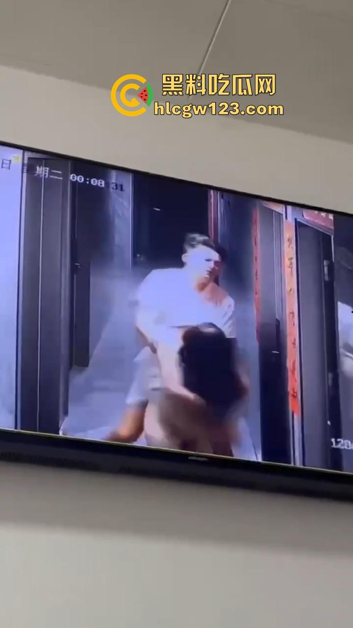 美女520当晚酒醉被两名男子捡尸 强行拖入酒店房间 轮奸2小时酒醒后才被救出 最终两人被拘！-2