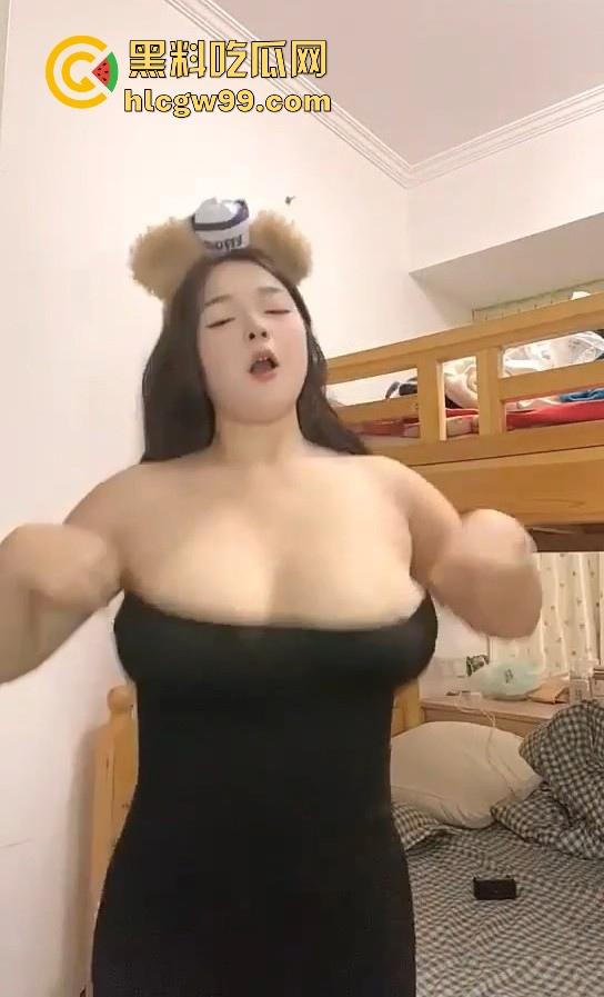 抖音巨乳尤物【兔子吖】丰满身材极品嫩妹，热舞甩奶性感至极，这豪乳真的大，先射为敬！-7