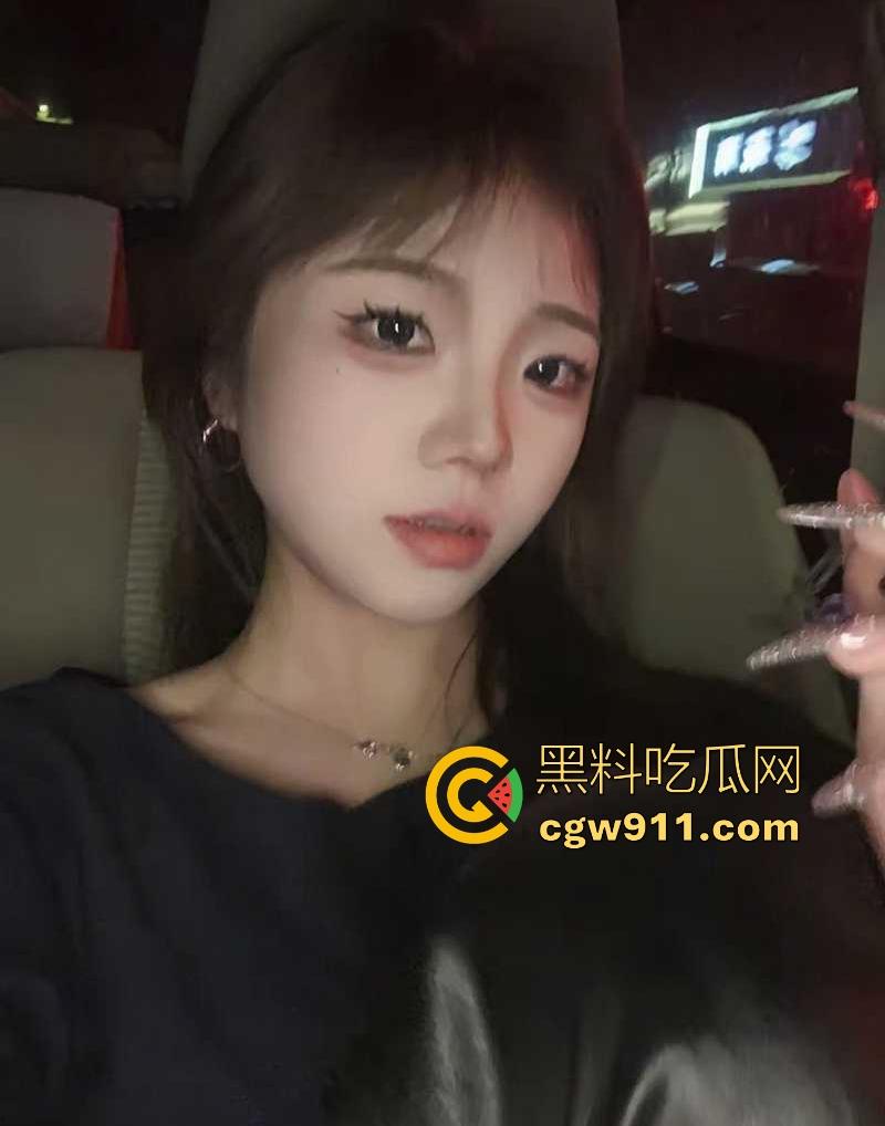 华中科技大学清纯学霸【刘思思】不雅视频流出，和男友玩捆绑调教，脸穴同框超反差，完全没有女学霸的样子！-3