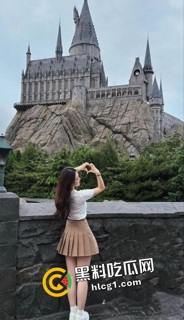 探花女主都能开？99年美女【李思瑶】下海 被实名吐槽大黑逼 我看这也不黑啊-13