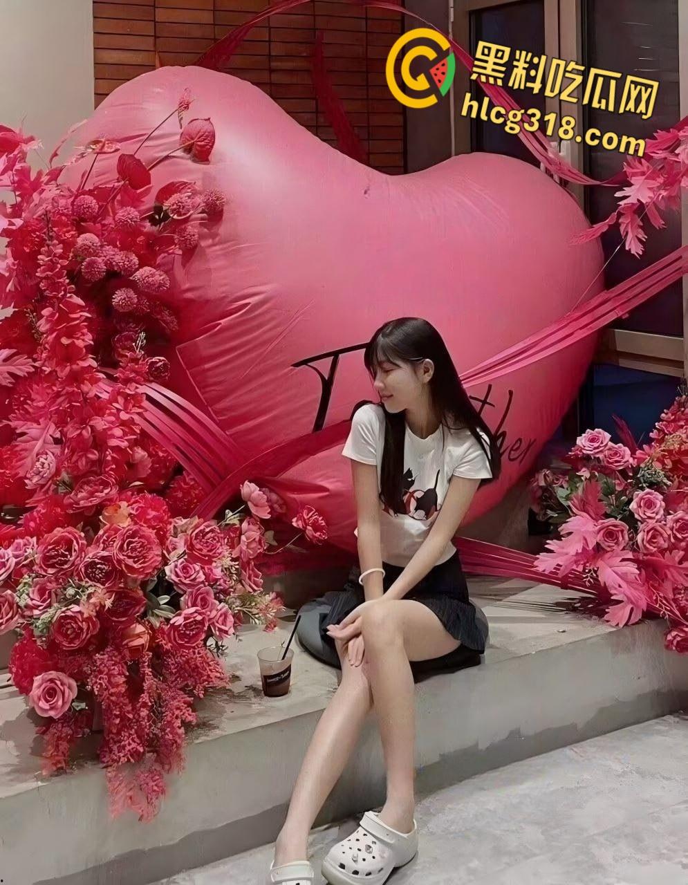 精神小伙情感翻车，三年恋情被老头截胡台球助教，三年感情败在金钱上！-4