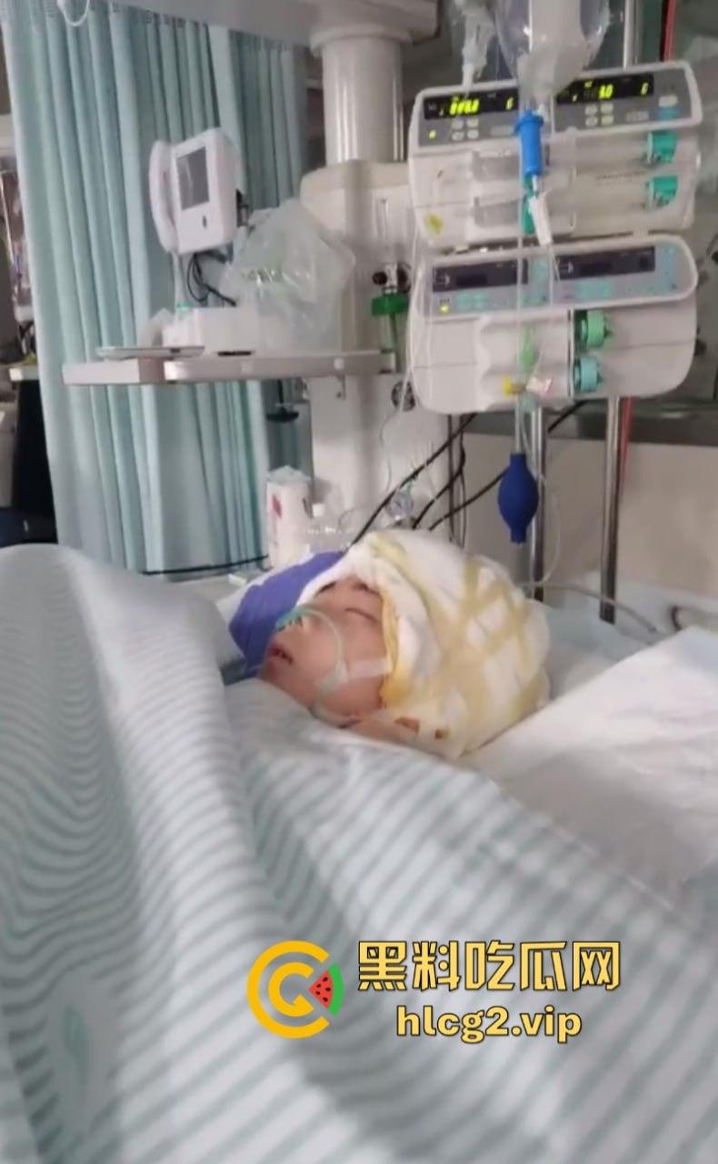 两口子吵架不比谁嗓门大 竟然砍下儿子手指 这操作竟然是亲妈？-9