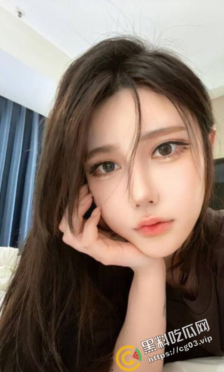 抖音55万粉【DJMILK】同厂牌潮流小伙4P视频流出 一边被操还一边问你射了没-3