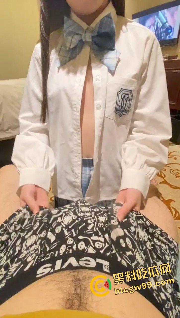 江西南昌甜美御姐骚鸡【徐佳颖】辍学每天伺候大哥，金主一视角淫荡口爱上位骑乘！独家曝光流出！-5