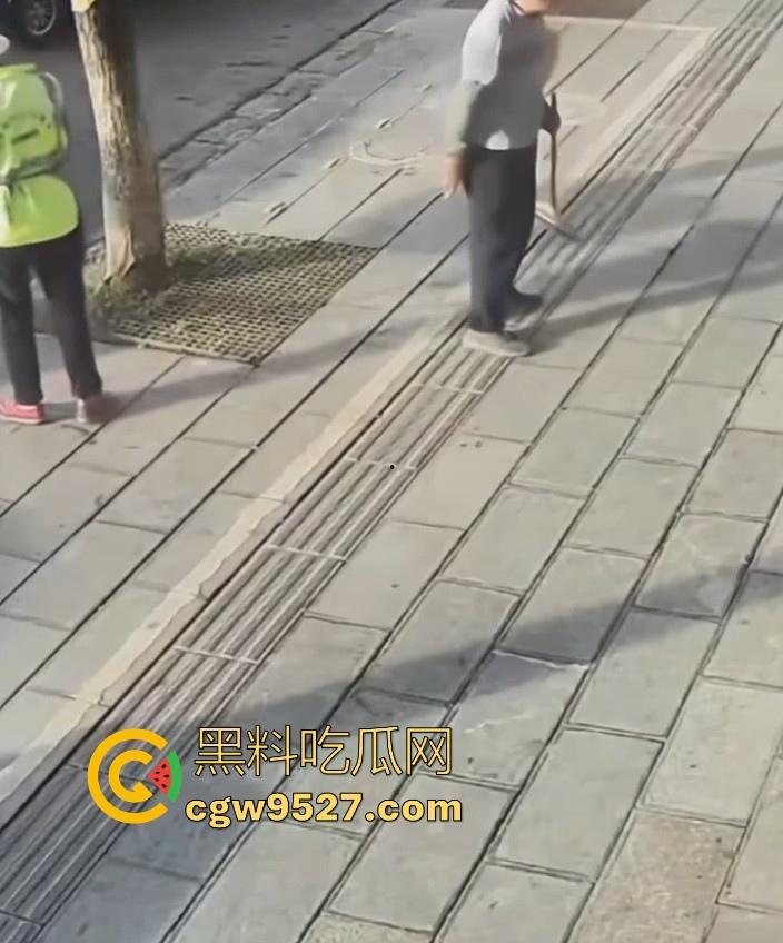 长春商店老板娘好心帮扶，反遭讹诈和辱骂，现在这社会呀真不能去乱扶别人，一讹起来你解释不清！-8