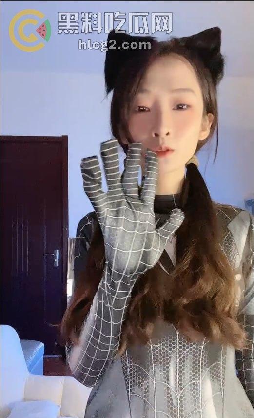 B站网红「小咪」引爆网络风暴！守护大哥豪刷20W元，却因拒绝陪睡被怒火中烧曝光丑闻-10