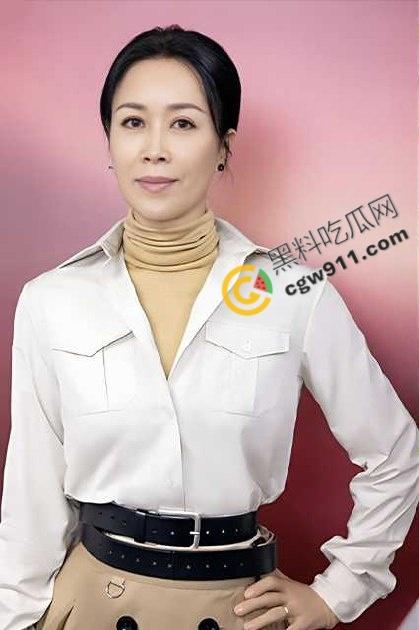 华语天后【那英】婚姻危机!老公【孟桐】千金包下会所,猛烈爆操美女骚穴,视频曝光炸裂,骂声一片!-1