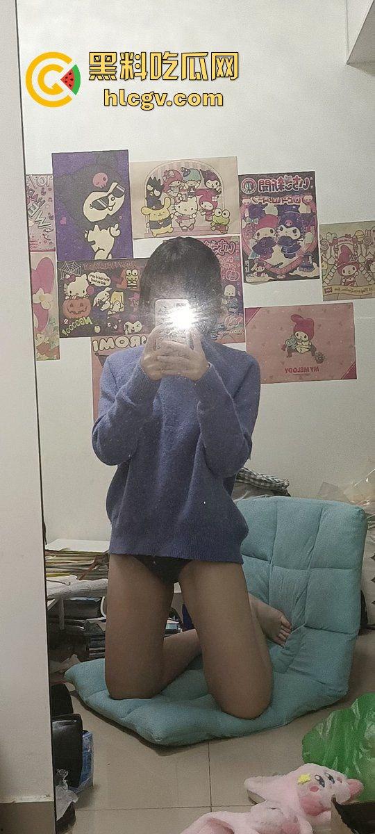 瓜友投稿大学妹子【林烟】私拍流出！宿舍自拍自慰天天给他看，骚逼十足直接曝光！-19