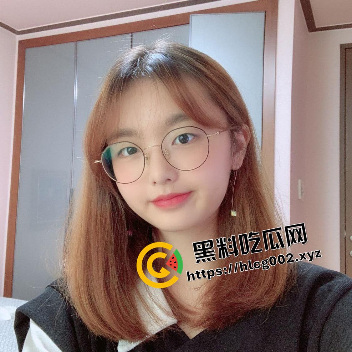 四川大学巨乳学妹 和同校学长玩调教  珠圆玉润极品大奶 极品自拍被学长系数流出-2