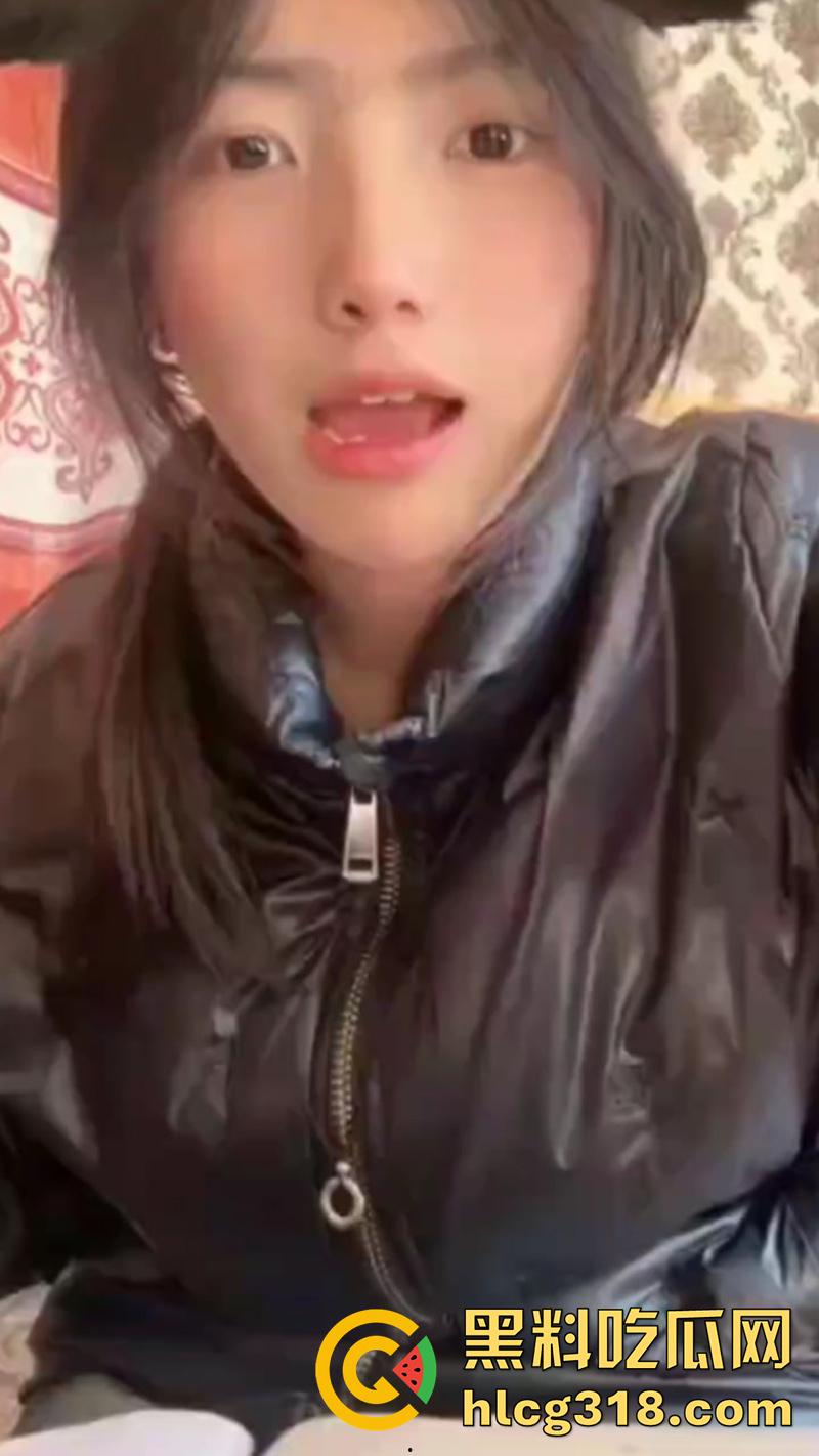 网聊西藏大奶清纯妹，拿裸照威胁背着男友自慰裸聊，聊天记录全部曝光，实在太刺激了-14