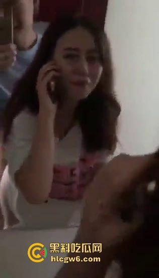 极致反差女！跟男友性爱时故意打电话 挑逗男友，全程不敢乱说话 满脸享受。-7