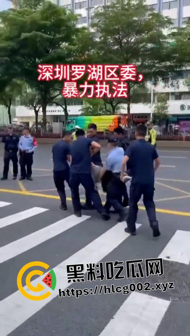 全网封禁相关话题！深圳螺岭社区学区问题抗议 多名家长被捕 抖音微博被下架视频流出-3