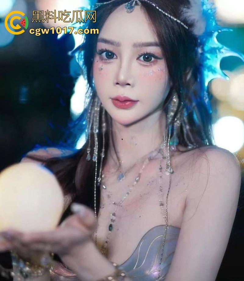 大神爆光约炮高颜值网美【洪七】甜美外表极品尤物身材，露脸口交18厘米大鸡巴整根吞没，骚逼骑乘后入疯狂榨精！-3