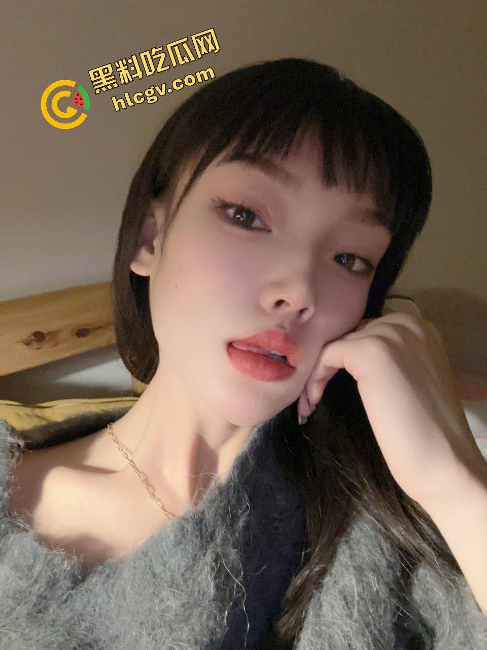 山西阳泉盂县反差小姐姐『高雅丽』黑中带粉的鲍鱼忒美 与男友酒店开房口爱！独家流出！-3