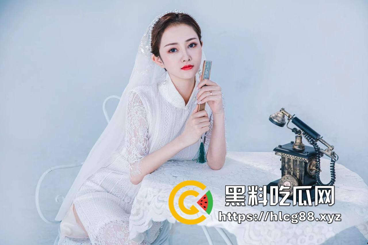 沈阳美容师【马丽丽】婚后不到一年骚翻天，眼罩一戴被单男操得浪叫连连，绿帽老公还他妈投稿炫耀！-2