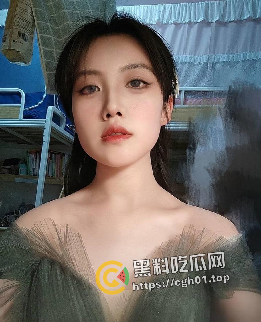 女大学生媚黑婊 子宫纹上黑色Q 此生只被黑人草 参加尼哥淫趴视频呗流出-3