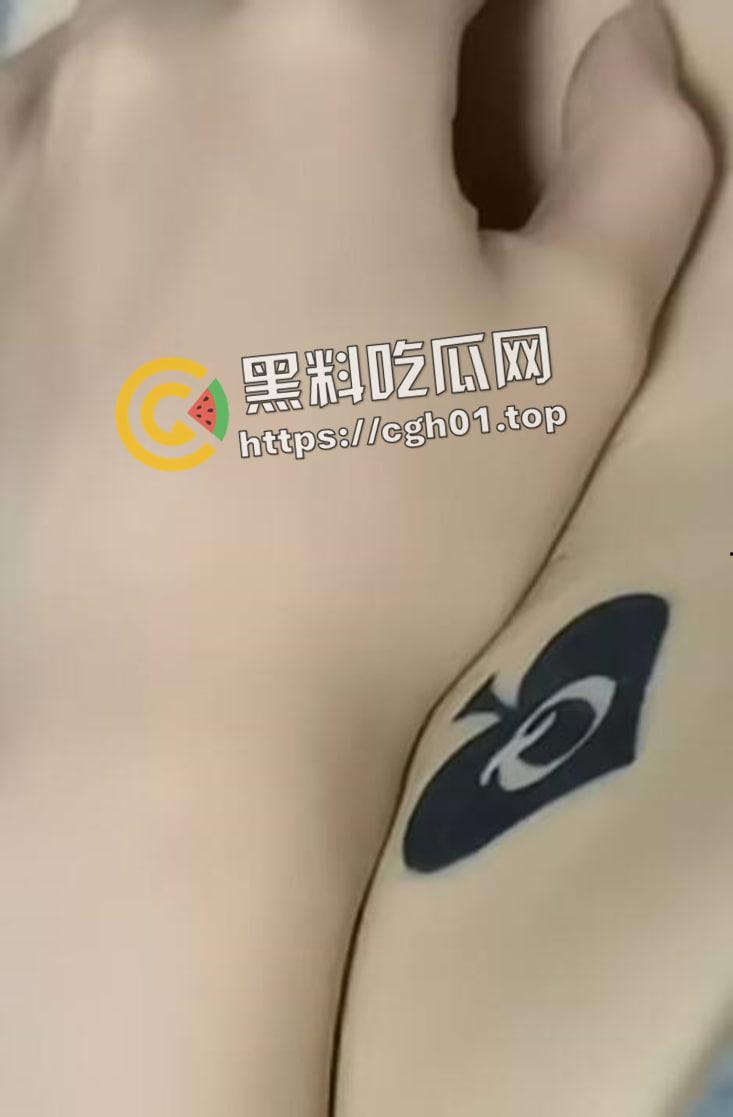 女大学生媚黑婊 子宫纹上黑色Q 此生只被黑人草 参加尼哥淫趴视频呗流出-7