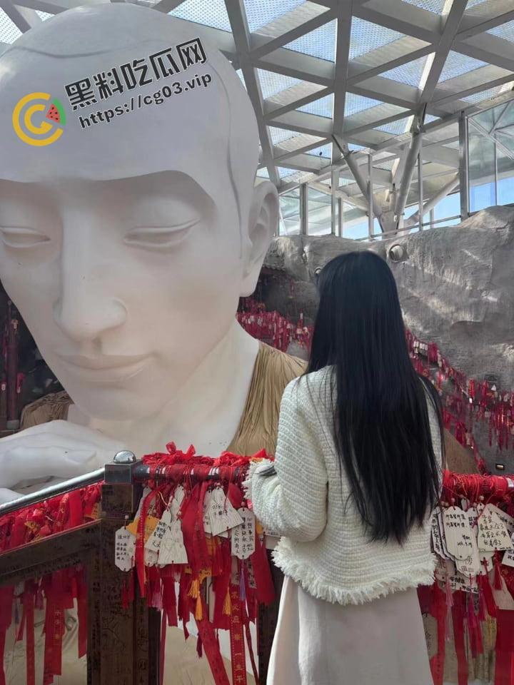 清纯反差婊骚货女友 经常和别人约炮 出轨 偷情 被现男友投稿曝光-6