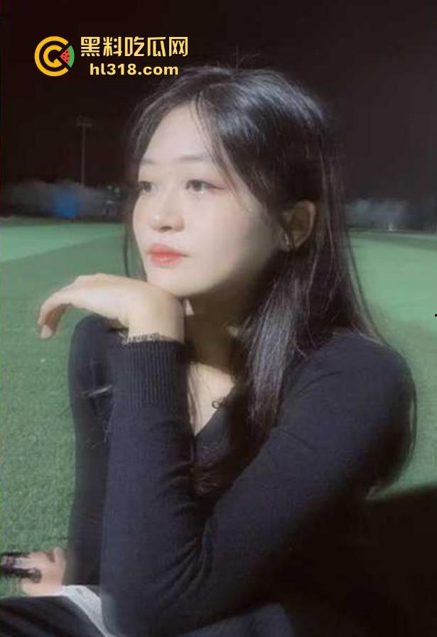 新华学院大二学姐【苏亦妃】网调视频曝光，极品女大化身反差小妖精，掰穴自慰聆听金主调教！-1