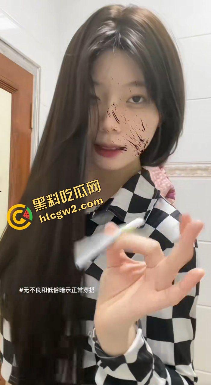 抖音极品尤物氛围感女神『绝缘体』炮台身材风骚至极 趴床淫叫直插骚穴！独家曝光！-6