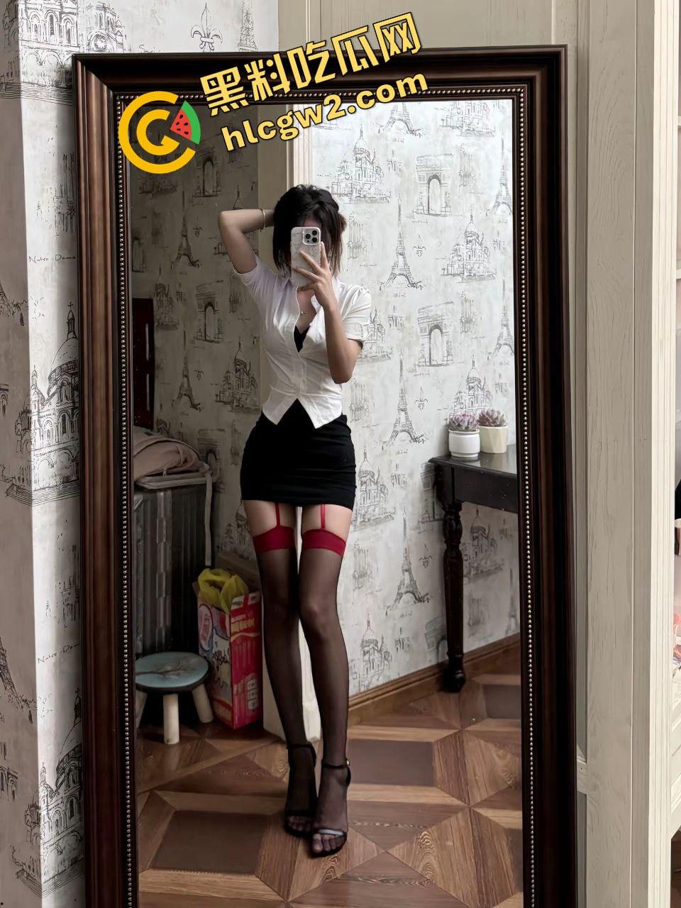 宜宾职业大专反差清纯女网红『小七犟o』和体育生男友酒店做爱 内射粉穴！独家曝光！-7