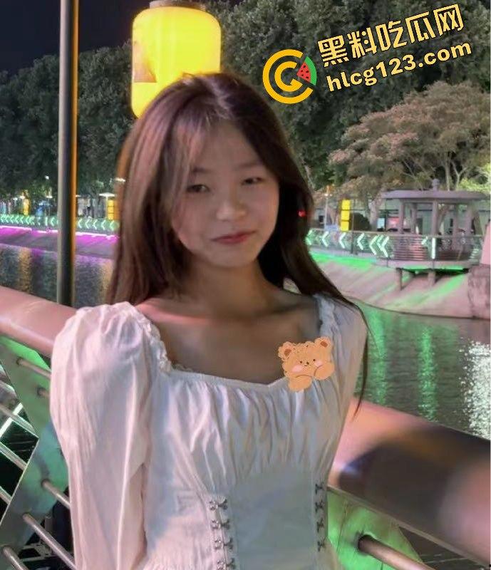 佛山卫生职业技术学院女生谢婉婷被曝全裸后入式校园爆红！-6