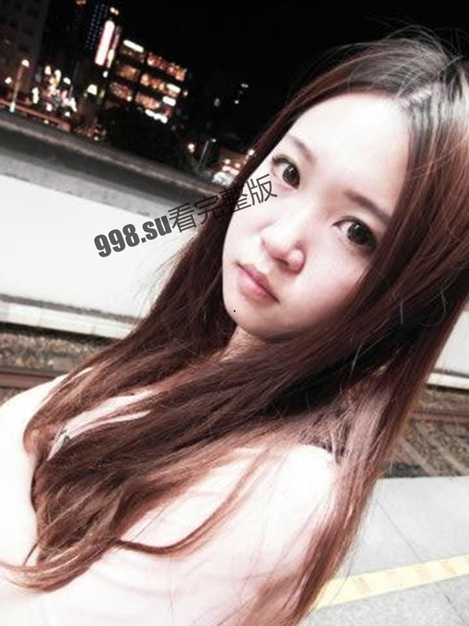 【反差女友】反差婊露脸已婚人妻小雅 不健康自拍流出粉笔蜂腰蜜桃臀大姨妈来了也不耽误性生活超级骚-1