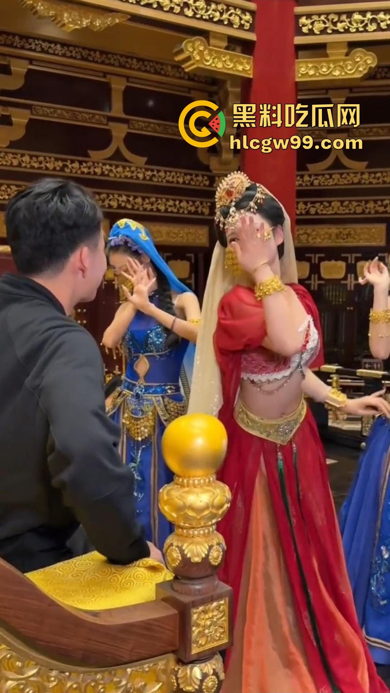 398帝王卡是皇帝梦还是智商税？坐龙椅看妹子跳舞，不如直接大保健，毕竟看得再爽也摸不到！-7