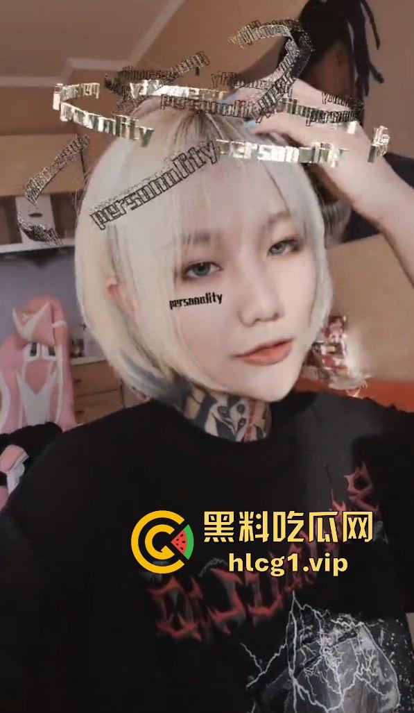 抖音女Rapper『尔晴没吃饱』花臂纹身女神的双面人生！前男友啪啪视频流出，反差婊形象大曝光！-14