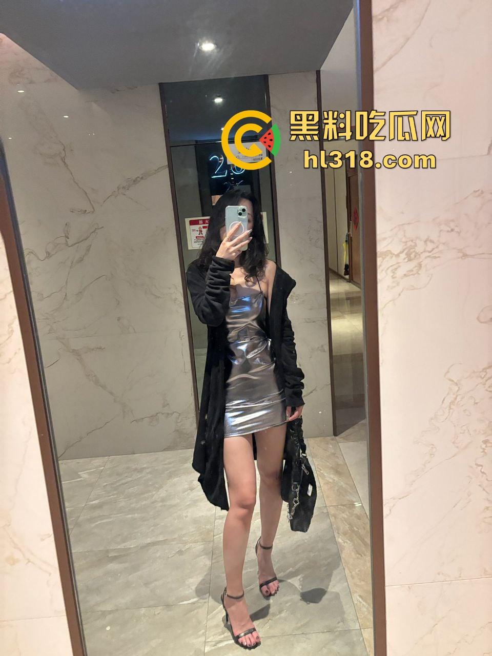 99年反差母狗成精，M属性小骚货『胡思媛』被金主包养成房中绝技王，性瘾玩出SM宗师级！-1