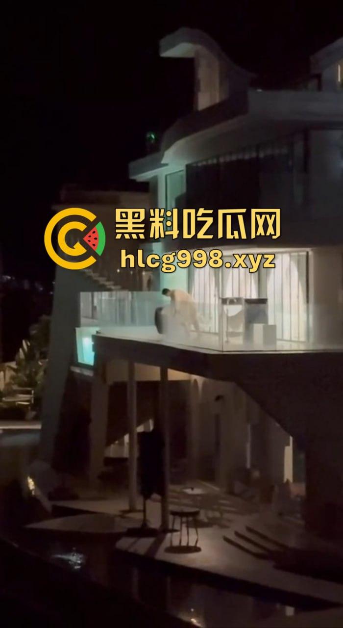 露天阳台大战直播翻车！富豪哥撸了半天没搞定，最后女方靠嘴收场，小姐姐全程无语拍摄！-2