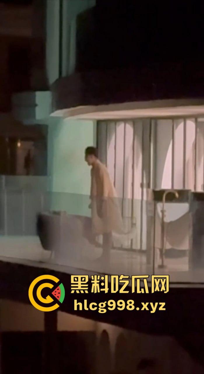 露天阳台大战直播翻车！富豪哥撸了半天没搞定，最后女方靠嘴收场，小姐姐全程无语拍摄！-10