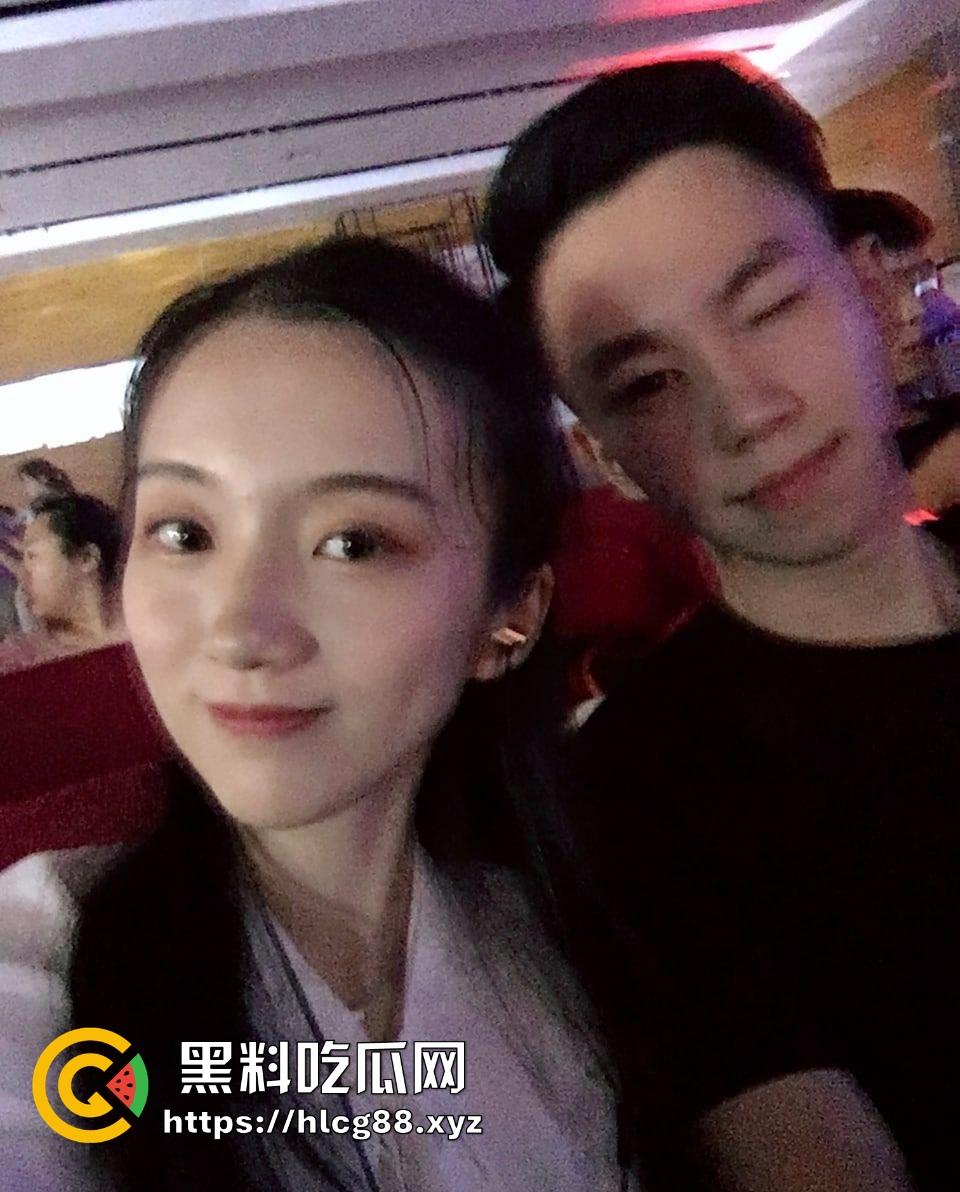 长沙开福区清纯少女【周薇苗】分手多年还忘不了她那Q弹大肉臀和馒头逼,骚货魅力真他妈大!-5