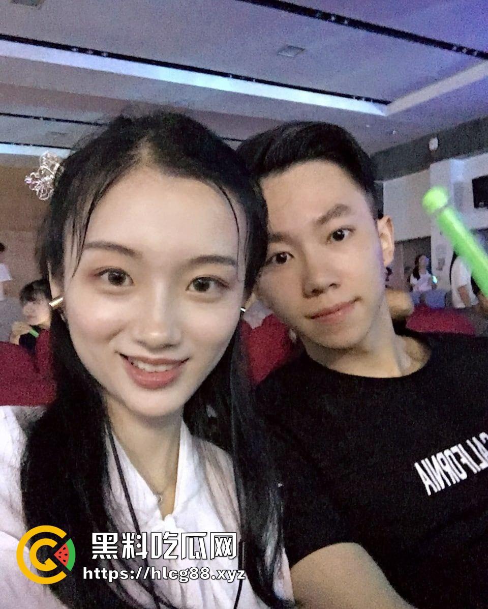 长沙开福区清纯少女【周薇苗】分手多年还忘不了她那Q弹大肉臀和馒头逼,骚货魅力真他妈大!-6