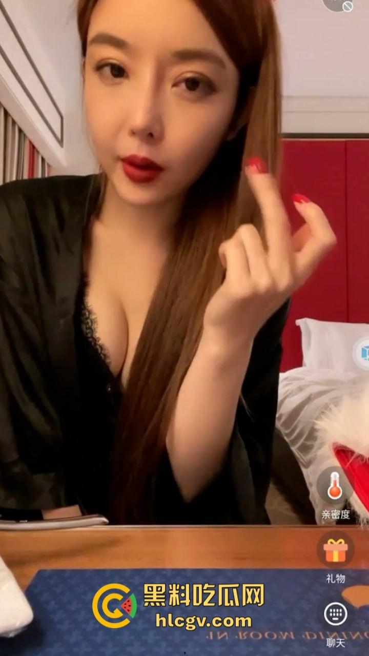 高端名媛【郑心蕾】高价福利视频实况转播 真实身份被扒 南昌大学女神竟是她-5
