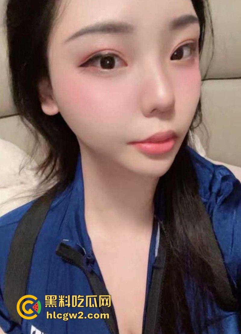 独家曝光！北京三里屯太古里 高颜值健身美女【李卓莹】大尺度自拍福利视频流出 圆润美乳一线天小穴令人血脉喷张-7