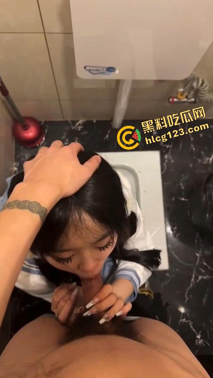 极品抖音网红小妹妹『貂宁』被高富帅包养，穿情趣内衣被金主厕所疯狂抽插！-7