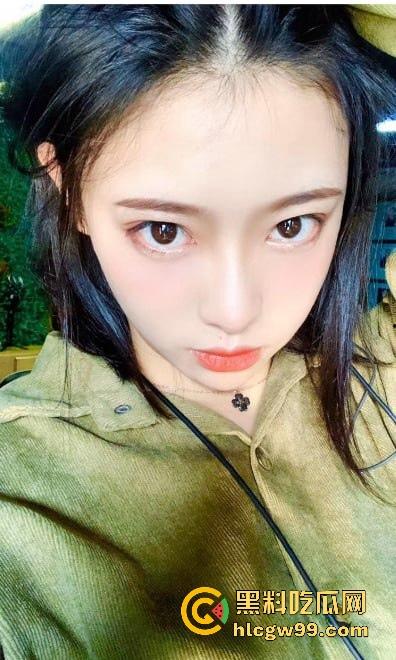 抖音热榜写字女神【十里桃花】定制视频曝光，隐退前的最后绝唱，清纯甜美娇羞大乳，很有撸点！-2