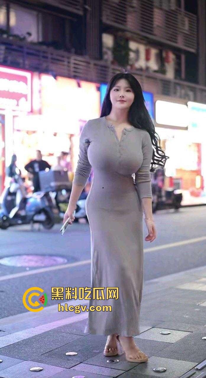 抖音网红『大漂亮』裸聊捞金13分钟全流出！一对爆乳奶子揉捏到嗨翻，高速自慰捞金方式骚得嘎嘎到位！-17