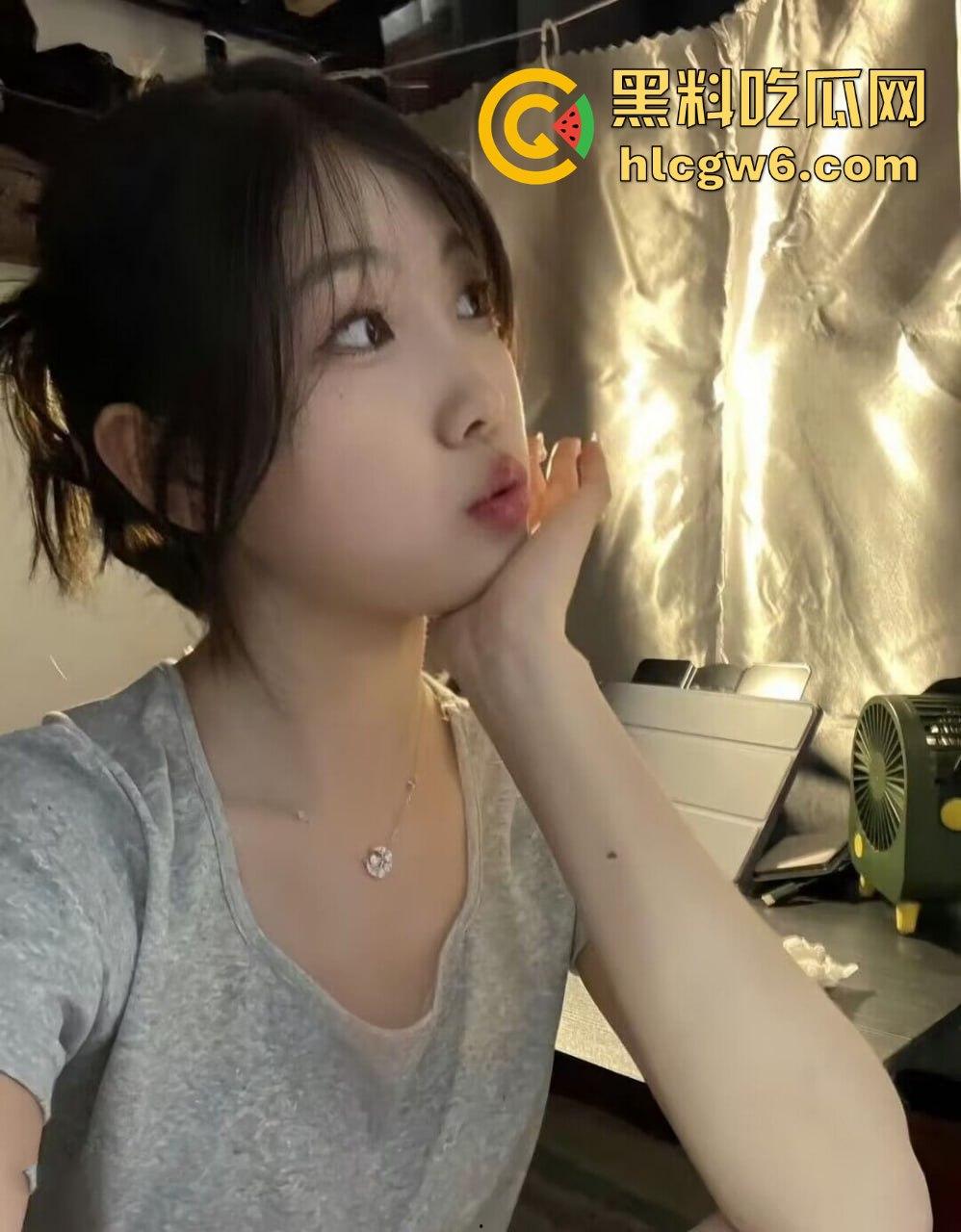 女子灌醉闺蜜给男友当鸡吧套子 摁头深喉撸管当飞机杯 闺蜜喝得烂醉还被内射 这才最佳好老婆!-1