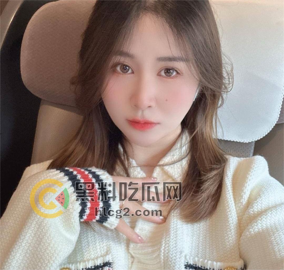 瓜友投稿：极品人妻「李晓玲」长年出差丈夫不在家，淫荡炮友分享让人咋舌-14