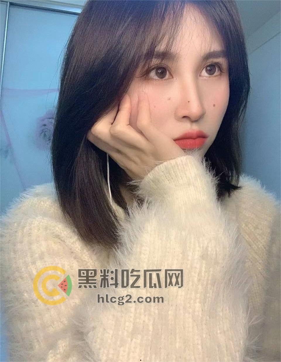 瓜友投稿：极品人妻「李晓玲」长年出差丈夫不在家，淫荡炮友分享让人咋舌-19