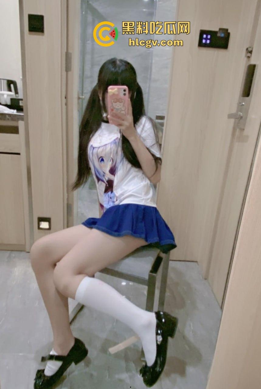 青岛白白嫩嫩的萝莉【夏菜菜】身材大曝光！萝莉控的顶级福利，粉嫩可爱又惹火！-5