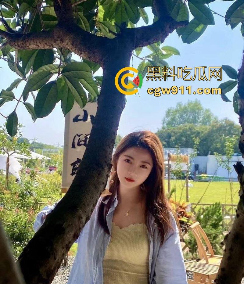 中国地质大学篮球拉拉队长【李怀楠】性爱视频曝光,御姐女神深喉口爆,花式做爱技巧娴熟,画面香艳火辣!-1